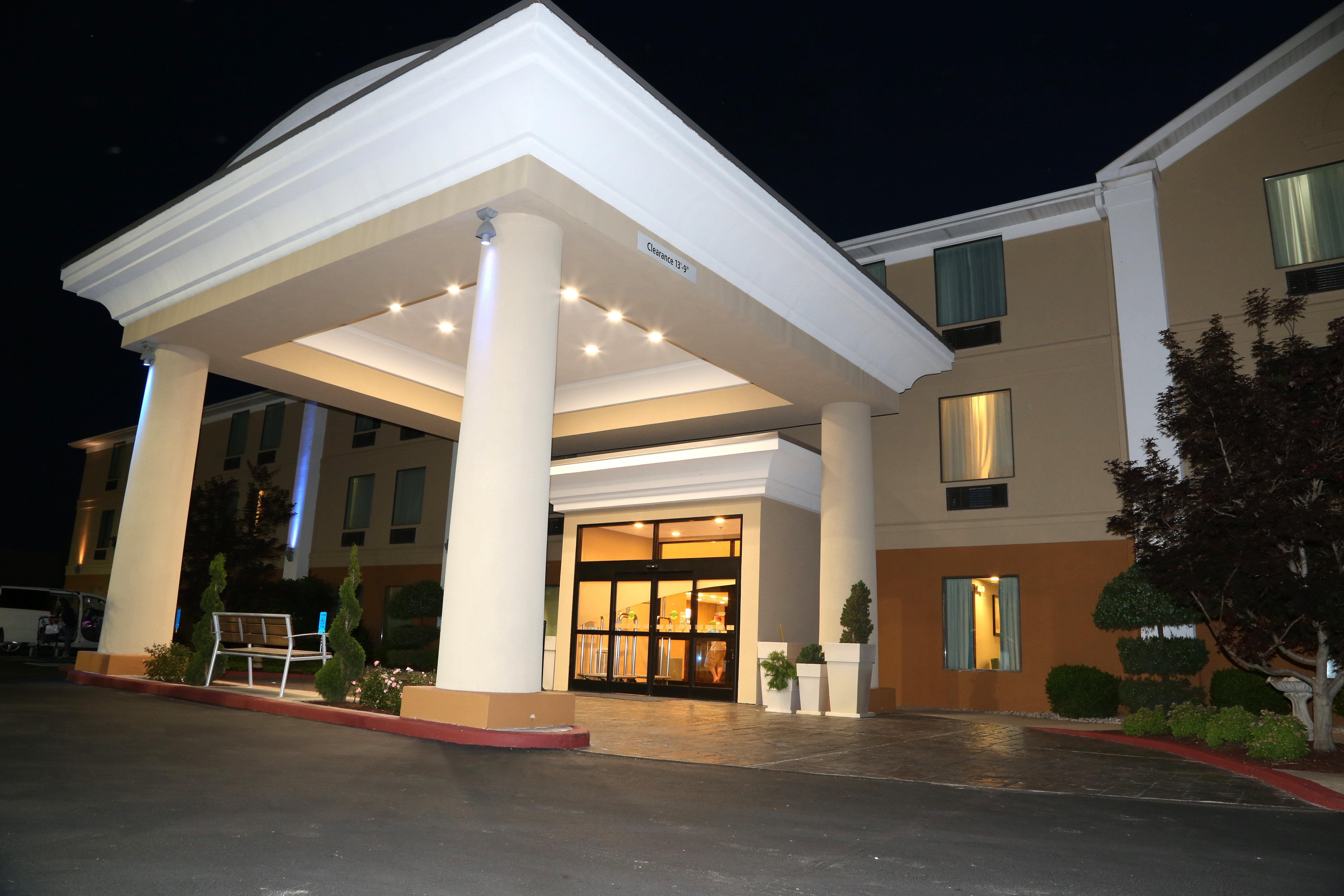 Holiday Inn Express Lexington Southwest Nicholasville By Ihg Buitenkant foto