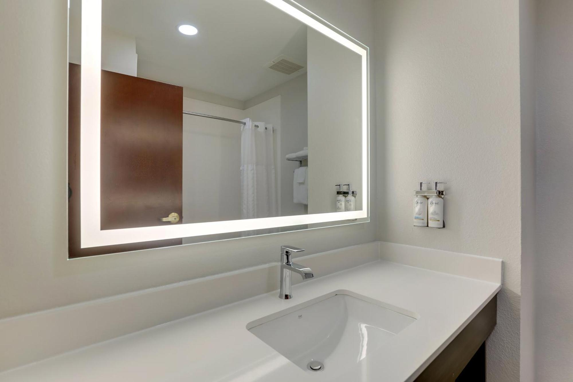 Holiday Inn Express Lexington Southwest Nicholasville By Ihg Buitenkant foto