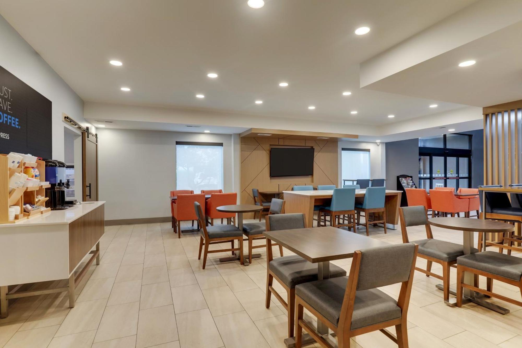 Holiday Inn Express Lexington Southwest Nicholasville By Ihg Buitenkant foto