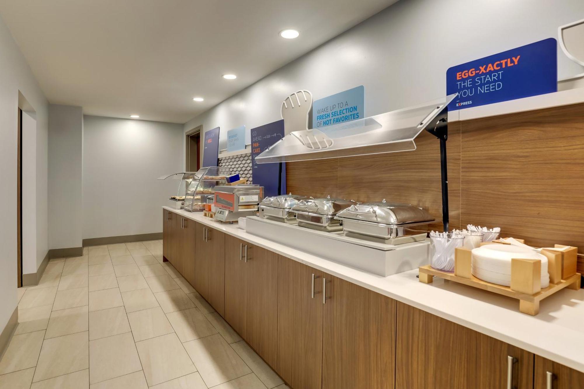 Holiday Inn Express Lexington Southwest Nicholasville By Ihg Buitenkant foto